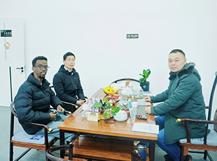 Client in Ethiopia Yaxin Gaardo visited our head office in Zhengzhou